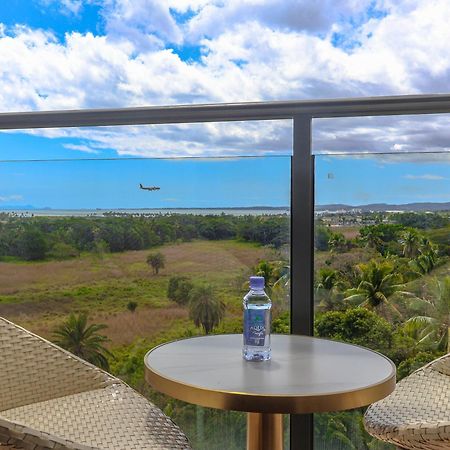 Nalagi Hotel Nadi Bagian luar foto