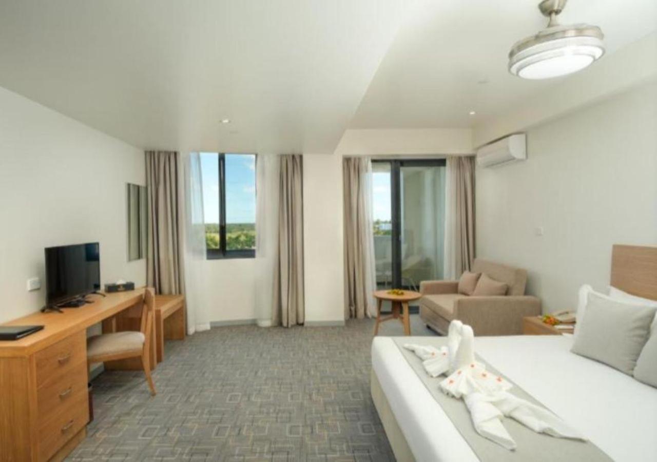 Nalagi Hotel Nadi Bagian luar foto