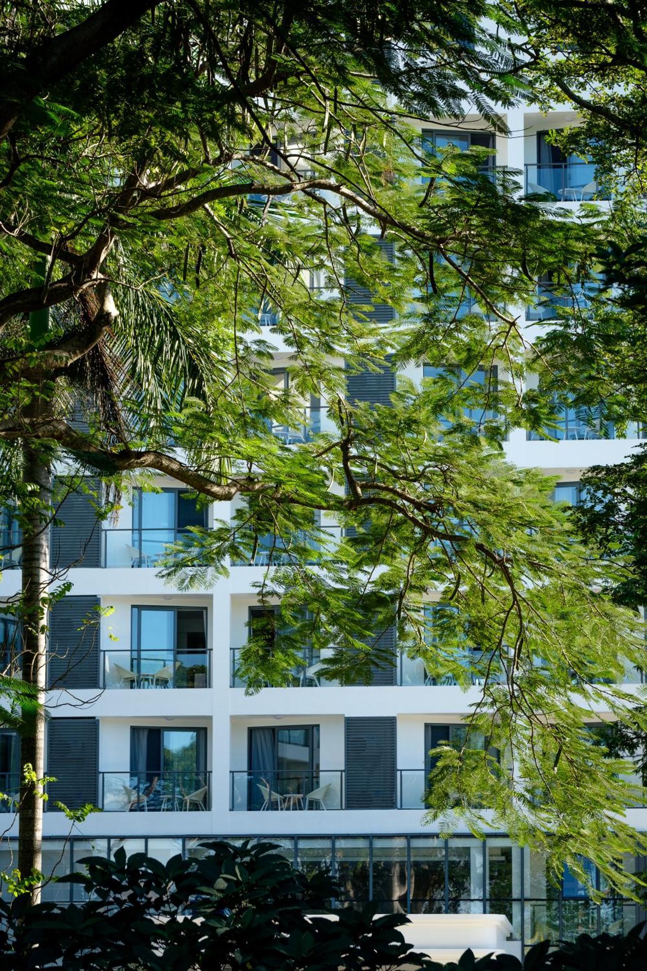 Nalagi Hotel Nadi Bagian luar foto